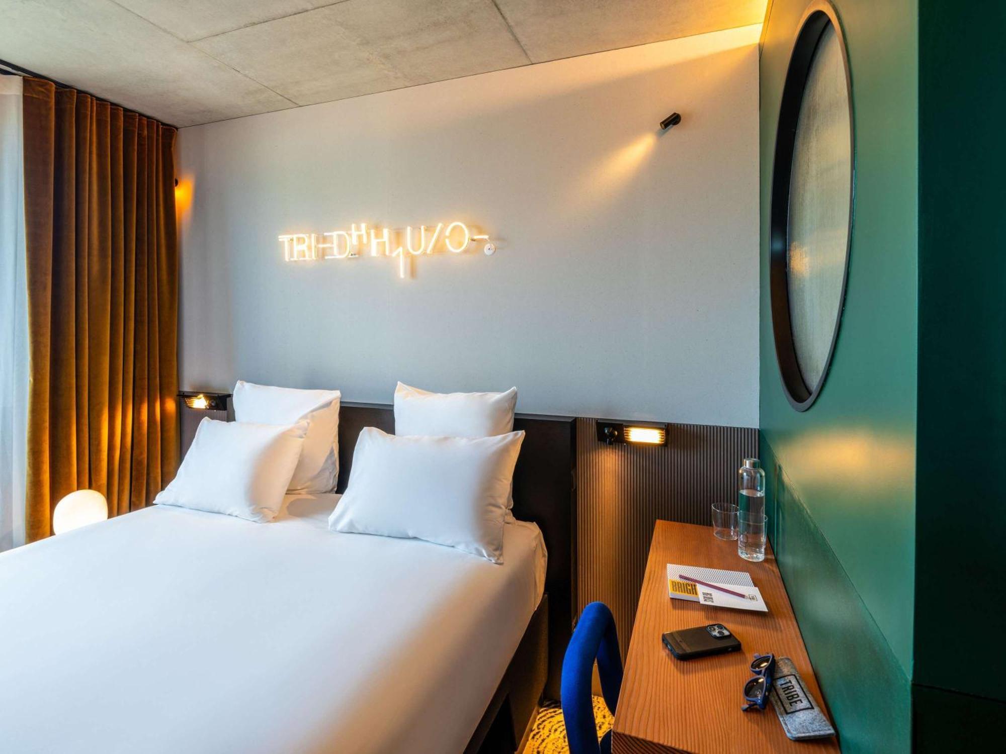 Hotel Tribe Paris Clichy Exterior foto